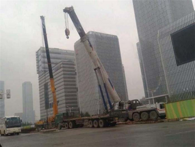 温江区25吨吊车能吊多重设备？